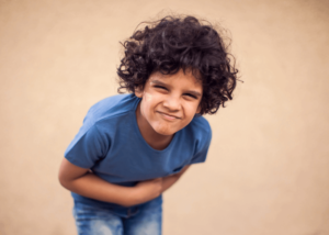 Constipation chez les enfants : le guide pour la soulager et… mieux l’éviter !